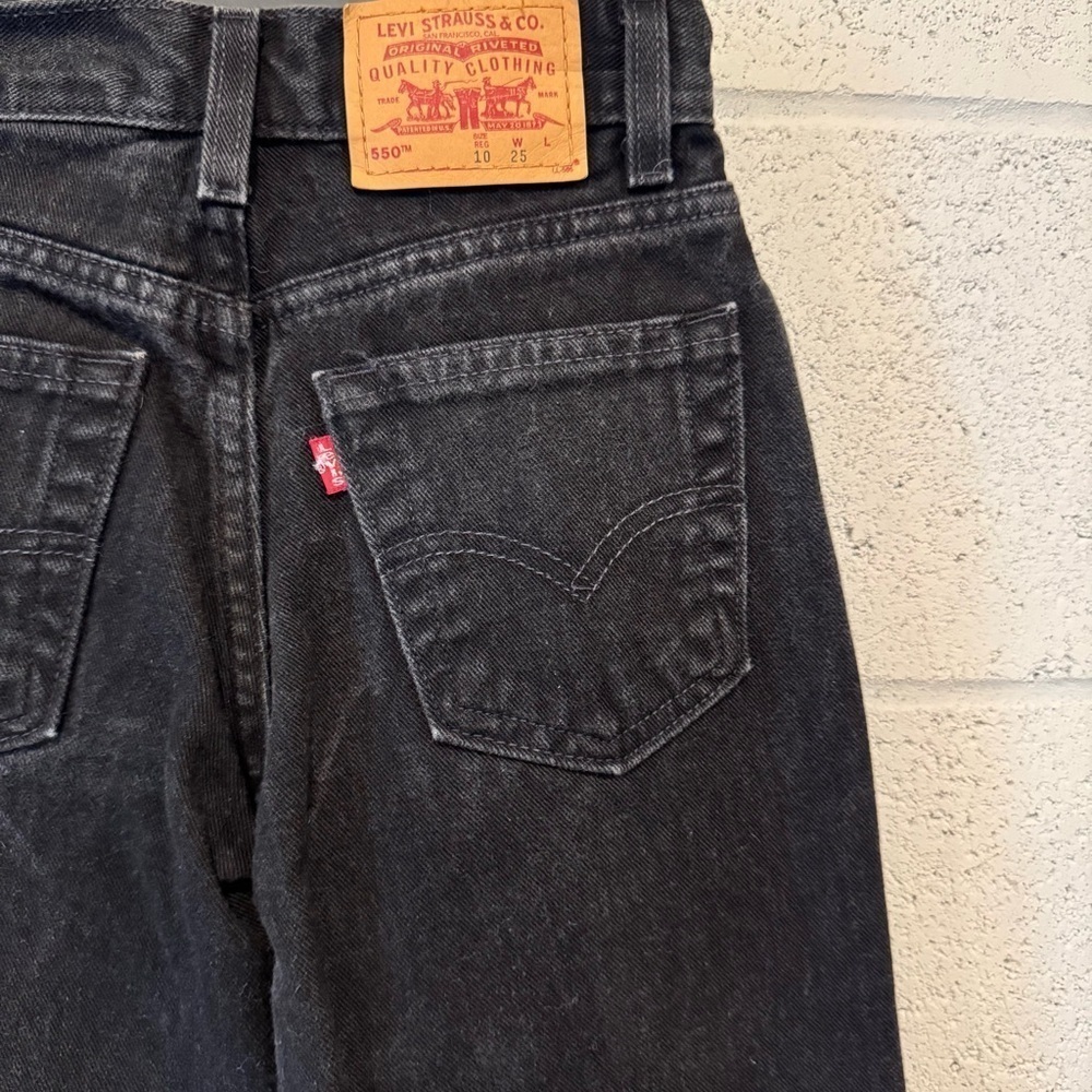 Levi’s 550 | youth size 10R - Picture 5 of 6